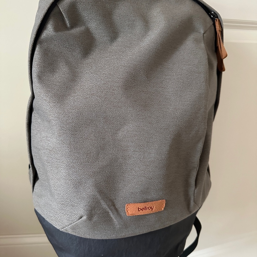 Bellroy “Classic” Backpack in excellent condition - Picture 3 of 7